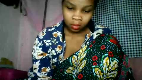 kiarah 69 online show from 05/25/26, 03:56