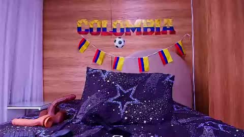 kiaralopez_ online show from 06/20/26, 03:09