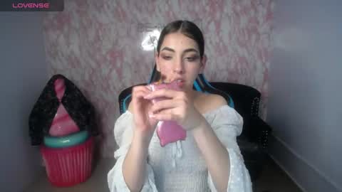 kiara online show from 07/24/26, 08:29