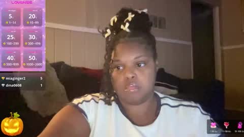 Snapshot of kiarasugars chatting on 10/30/25, 01:29 KiaraSugars online show from 10/30/25, 01:29