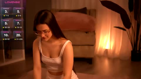 KlaraValez online show from 05/13/26, 05:16