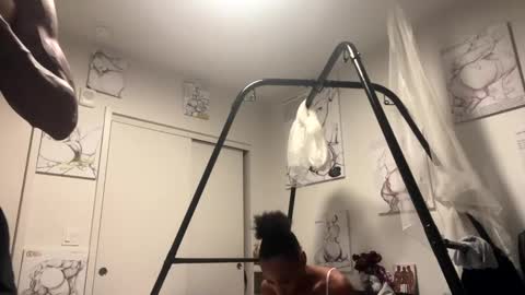 Snapshot of kibrombariu45 chatting on 12/23/24, 09:49 HunneysPlayRoom online show from 12/23/24, 09:49