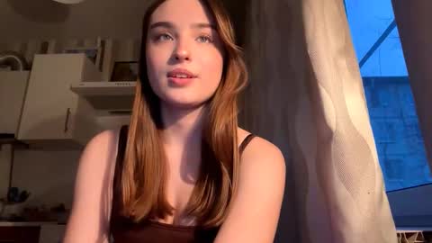 Ola my name is Lissa  Lets hit 10 Thumbs Up together   online show from 03/18/26, 03:15