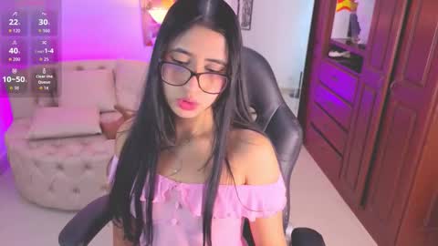 kiim__samanta online show from 10/10/25, 11:31