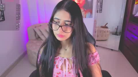 kiim__samanta online show from 11/21/25, 11:31