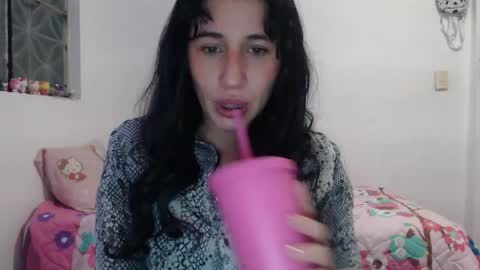 Snapshot of kiimy_to chatting on 05/16/26, 12:18 Nezumy Rey online show from 05/16/26, 12:18