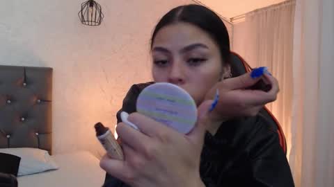 kIKI online show from 02/26/26, 05:06