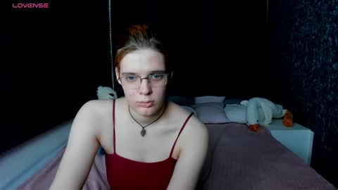 Kiki online show from 01/12/25, 01:48