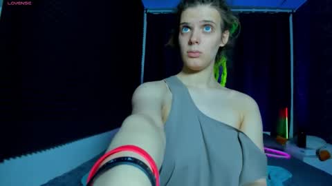 Kiki online show from 01/18/26, 10:52