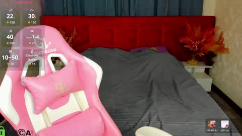 Kiki online show from 05/26/26, 01:34