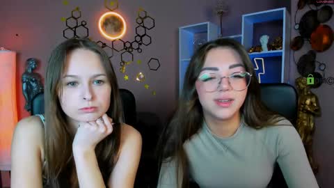 kiki_swan online show from 04/25/26, 09:34