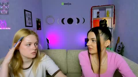 kiki_swan online show from 05/16/26, 07:12