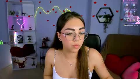 kiki_swan online show from 06/10/26, 07:57