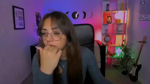 kiki_swan online show from 07/13/26, 12:08