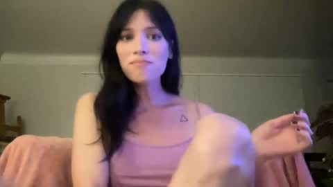 Kiki Hart online show from 11/22/25, 03:05