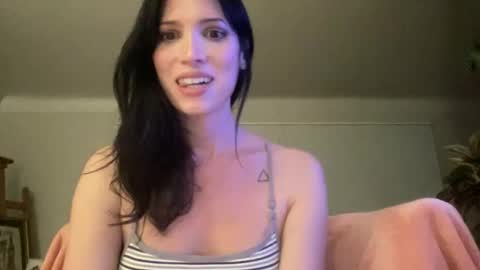 Kiki Hart online show from 01/18/26, 02:48