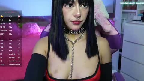Snapshot of kikilepetite chatting on 07/03/26, 10:05 kiki online show from 07/03/26, 10:05