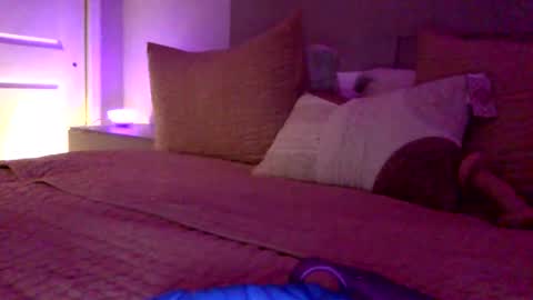 Kiki Chaudhari online show from 01/19/26, 12:36