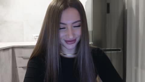 EvaAnna online show from 12/13/24, 09:09