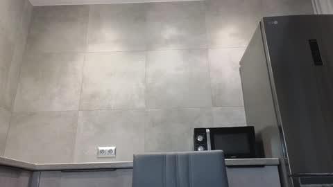 EvaAnna online show from 02/05/25, 09:50