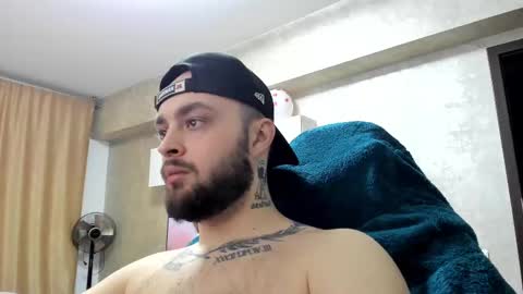 killerbeexxx online show from 02/25/25, 10:18