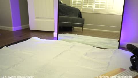 Snapshot of killerkristin_ chatting on 12/06/24, 05:33 Kristin online show from 12/06/24, 05:33