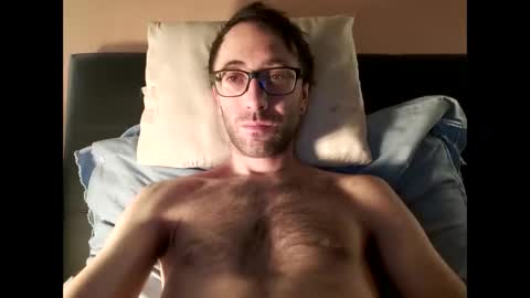 kingstoned online show from 11/18/25, 06:12