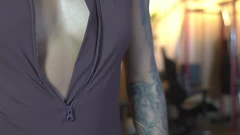 Kim online show from 11/22/25, 12:59