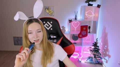 Snapshot of kim_boyd chatting on 12/18/24, 09:04 kim_boyd online show from 12/18/24, 09:04