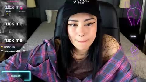 Kim online show from 12/20/25, 09:22