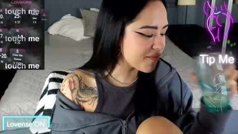 Kim online show from 12/23/25, 05:16