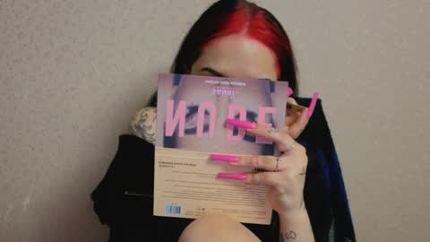 Kim online show from 04/13/26, 09:09