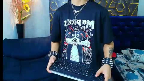 KIM online show from 04/18/26, 08:42