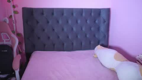 ISABELLA 3 online show from 10/02/25, 11:28