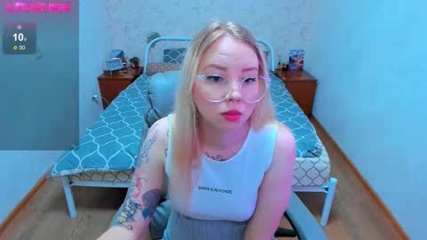 KIM online show from 11/08/25, 11:32