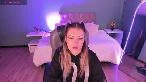 Snapshot of kim_jeins666 chatting on 04/02/26, 12:36 Kim Jeins666 online show from 04/02/26, 12:36