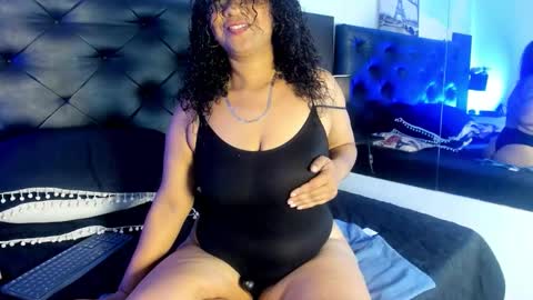 Kim Marquez online show from 11/28/25, 10:34