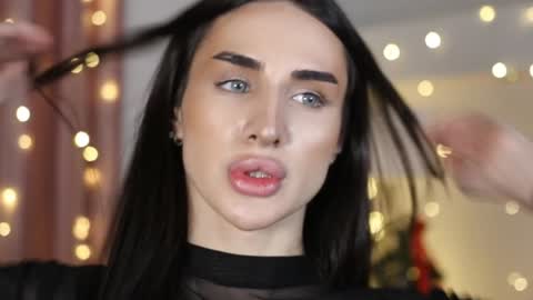 Snapshot of kim_oberlin chatting on 12/28/24, 11:09 Kim Oberlin online show from 12/28/24, 11:09