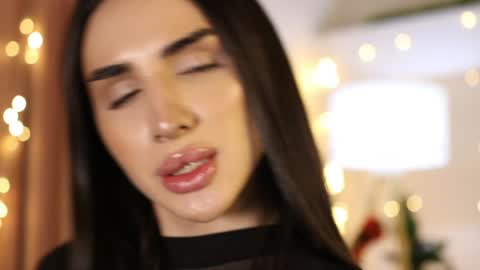 Snapshot of kim_oberlin chatting on 01/07/25, 11:37 Kim Oberlin online show from 01/07/25, 11:37