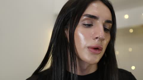 Snapshot of kim_oberlin chatting on 01/31/25, 05:42 Kim Oberlin online show from 01/31/25, 05:42