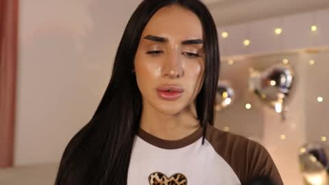 Snapshot of kim_oberlin chatting on 02/17/25, 10:51 Kim Oberlin online show from 02/17/25, 10:51