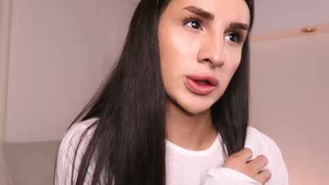 Snapshot of kim_oberlin chatting on 09/16/25, 01:23 Kim Oberlin online show from 09/16/25, 01:23