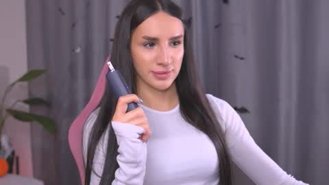 Snapshot of kim_oberlin chatting on 10/25/25, 11:07 Kim Oberlin online show from 10/25/25, 11:07