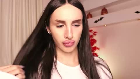 Snapshot of kim_oberlin chatting on 10/28/25, 11:25 Kim Oberlin online show from 10/28/25, 11:25