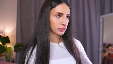 Snapshot of kim_oberlin chatting on 11/01/25, 11:12 Kim Oberlin online show from 11/01/25, 11:12