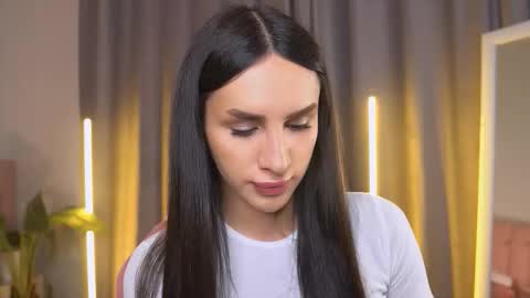 Snapshot of kim_oberlin chatting on 11/13/25, 03:55 Kim Oberlin online show from 11/13/25, 03:55