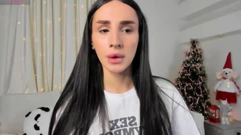 Snapshot of kim_oberlin chatting on 12/18/25, 07:03 Kim Oberlin online show from 12/18/25, 07:03