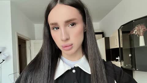 Snapshot of kim_oberlin chatting on 02/07/26, 04:00 Kim Oberlin online show from 02/07/26, 04:00