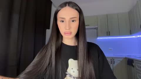 Snapshot of kim_oberlin chatting on 02/28/26, 01:01 Kim Oberlin online show from 02/28/26, 01:01