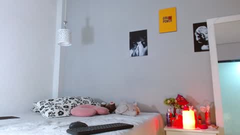 Snapshot of kimandyuk chatting on 12/05/24, 09:50 Kim Yuk online show from 12/05/24, 09:50